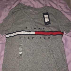 Grey Tommy Hilfiger T shirt